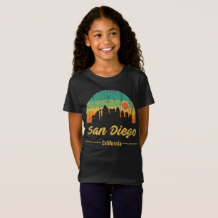 Camiseta Viejo atardecer Retro de San Diego City Skyline 80
