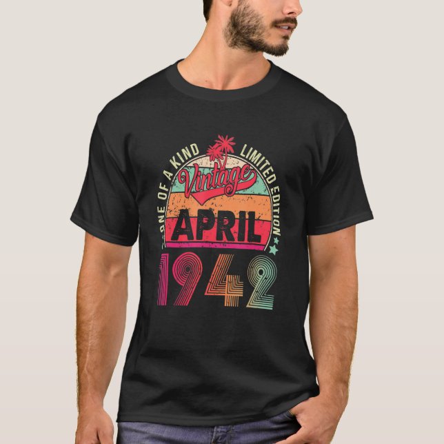 Camiseta Viejo cumpleaños número 80 asombroso desde abril d (Anverso)