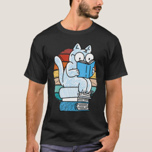 Camiseta Viejo Gato Retro Nerdy Sentado En Libros Y Leer