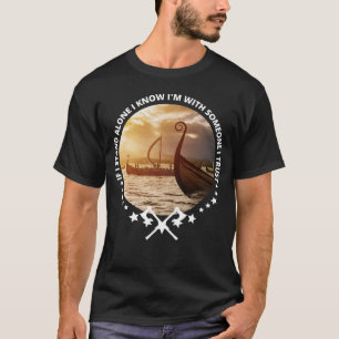 Camiseta Viendo Skol Valhalla Norse I m With Alguien I Tr