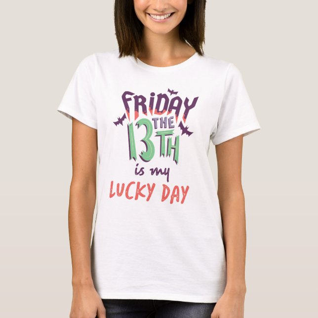 Camiseta Viernes el décimotercero es mi novedad (Anverso)