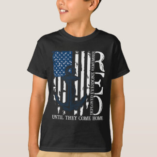 Camiseta Viernes Rojo Día de los Caídos Militares Familia d