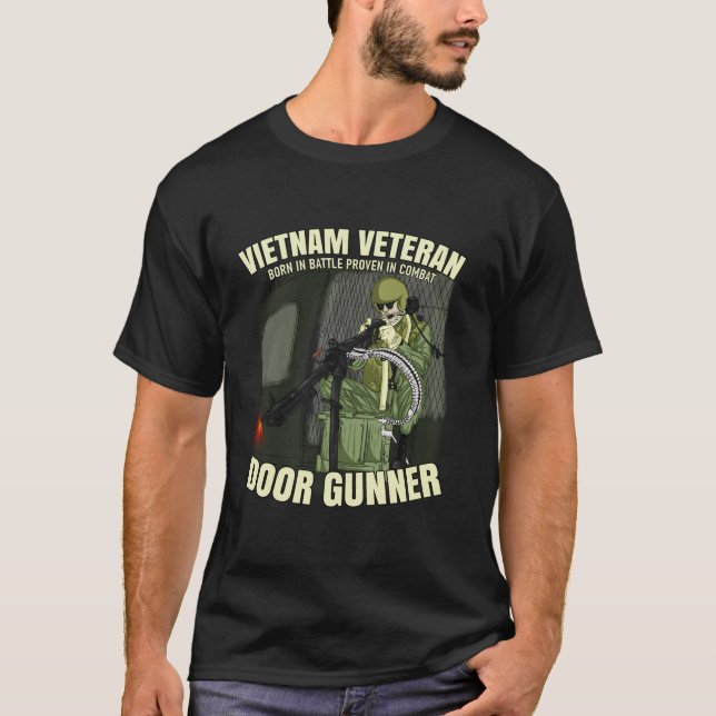 Camiseta VIETNAM VETERAN DOOR GUNNER T Shirt (Anverso)