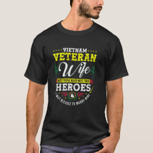 Camiseta Vietnam: Veterana esposa esposo de guerra orgullo