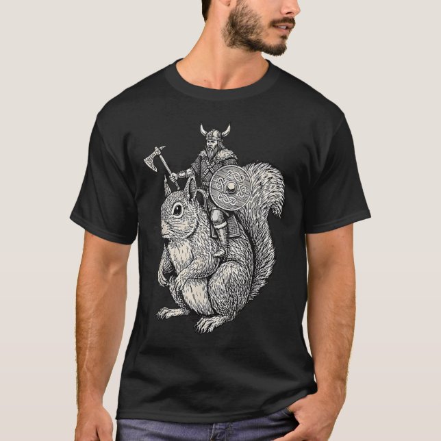 Camiseta Viking Riding Squirrel Funny Warrior Art  (Anverso)