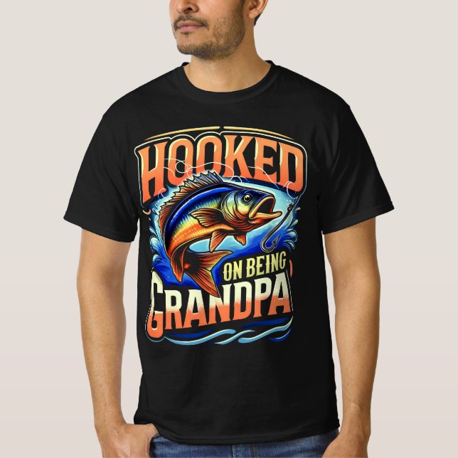 Camiseta Vinculado A Ser Abuelo Pescando (Anverso)