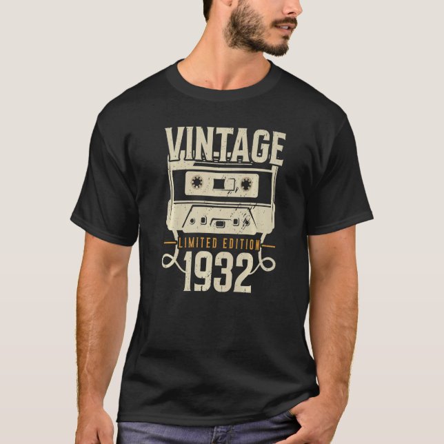 Camiseta Viñeta 90th Birthday Tee Retro Cinta 90 Y (Anverso)