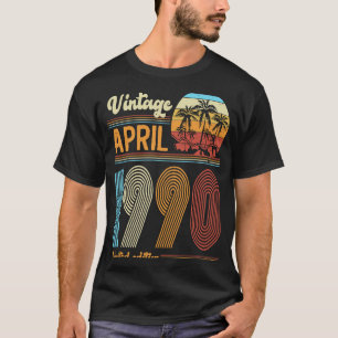 Camiseta Viñeta de cumpleaños de 33 años Abril 1990 Mujeres