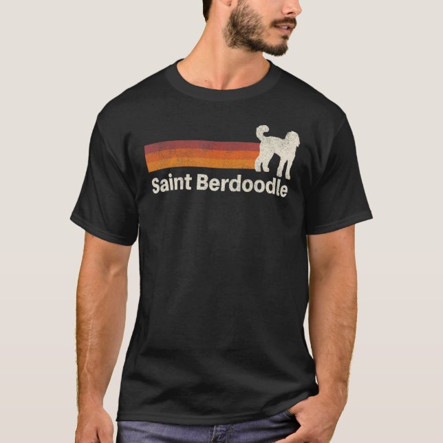 Camiseta Viñeta Saint Berdoodle Retro Mamá Papá Perro (Anverso)