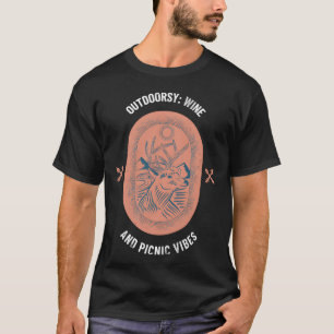 Camiseta Vino Outrsy y ambiente de picnic de camping Mujere