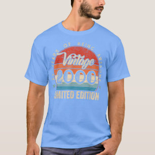 Camiseta Vintage 2000 22 Birthday Gifts 22 Year Of Being Aw