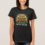 Camiseta Vintage 2005 18th Birthday 18 Years Boy 1<br><div class="desc">Vintage 2005 18th Birthday 18 Years Old Boy 1.</div>