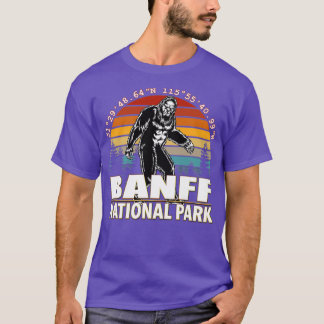 Camiseta Vintage Banff National Park Bigfoot with GPS Locat