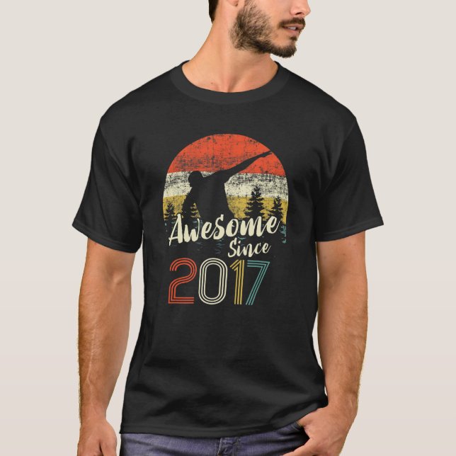 Camiseta Vintage Dabbing asombroso desde 2017 6 cumpleaños  (Anverso)