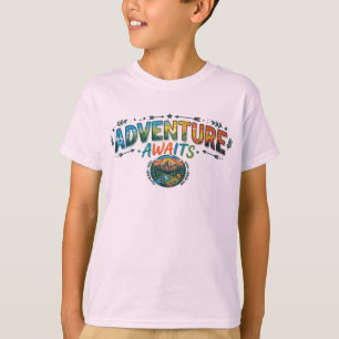 Camiseta vintage de montaña 'La aventura espera'