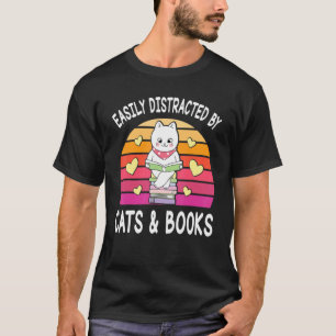 Camiseta Vintage Easily Distracted By Cat And Books Cat Day