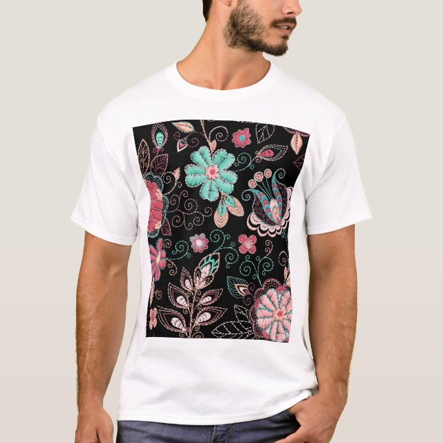 Camiseta Vintage Floral Embroidery Dark Pattern (Anverso)