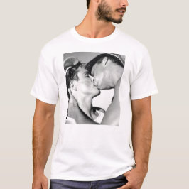Camiseta Vintage Gay Men Sailors Kiss DADT
