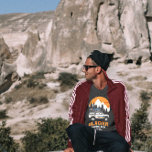 Camiseta Vintage Glacier National Park Road Trip Montana<br><div class="desc">Diseño de época Glacier Parque Nacional Viaje Montana. Gran diseño de prendas de vestir para personas que aman el acampada al aire libre, el camper, el senderismo, el viaje por carretera, el viaje familiar, el viaje de verano. Un gran ilustracion de viajes por carretera con un estilo de escuela antigua...</div>