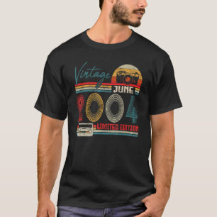Camiseta Vintage June 2004 18th Birthday Apparel 18 Years O