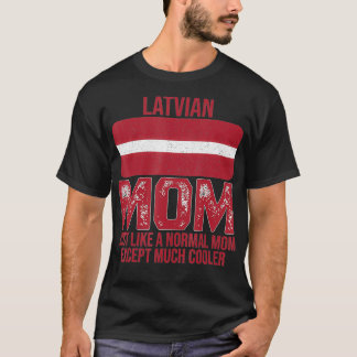 Camiseta Vintage Latvian Mom Latvia Flag Design For Day