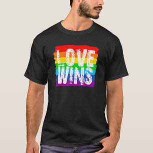 Camiseta Vintage Love Wins Rainbow Peace Sign Pride Lesbian