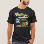 Camiseta Vintage March 1932 Bday , Guitar 90th Birthday<br><div class="desc">Vintage March 1932 Bday ,  Guitarra 90 cumpleaños.</div>