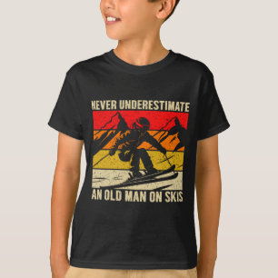 Camiseta Vintage Nunca Subestimes A Un Hombre Mayor En Esqu