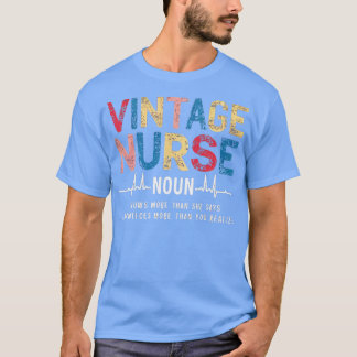Camiseta VINTAGE NURSE sabe más de lo que dice y nota