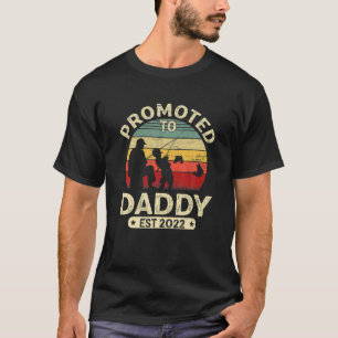 Camiseta Vintage Promocionado A Daddy 2022 Fisherman Fishin