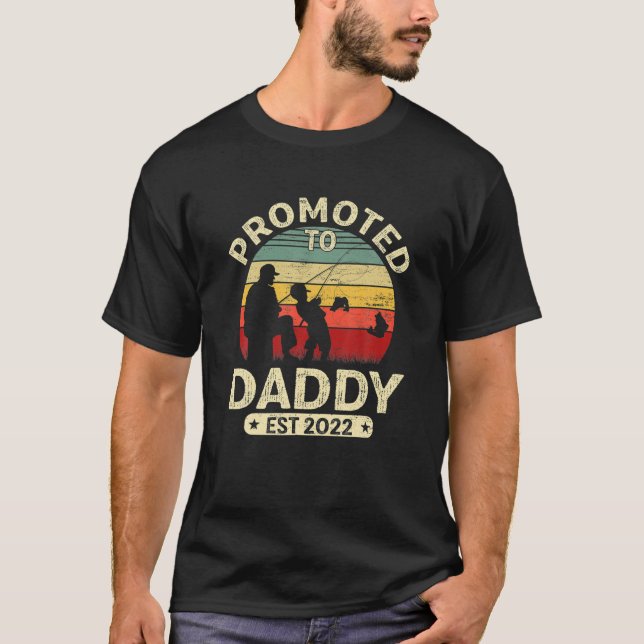 Camiseta Vintage Promocionado A Daddy 2022 Fisherman Fishin (Anverso)