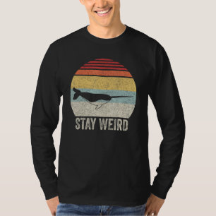 Camiseta Vintage Retro Narwhal Stay Weird