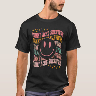 Camiseta Vintage Smile Face Retro Groovy Tummy Ache Survivo