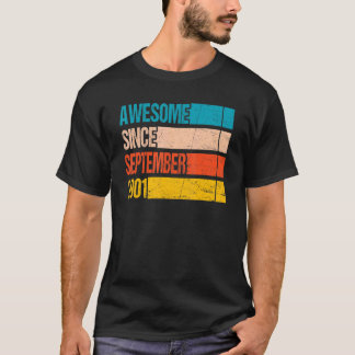 Camiseta Vintage Stripe Color Awesome Since September 2001 