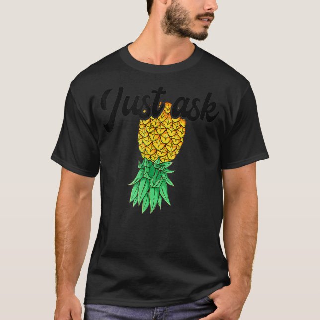 Camiseta Vintage Upside Down Pineapple Ask Subtle Swin (Anverso)