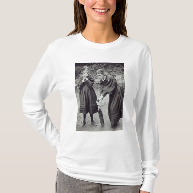 Camiseta Virginia y Vanesa Stephen, en St Ives, 1894 (Anverso)