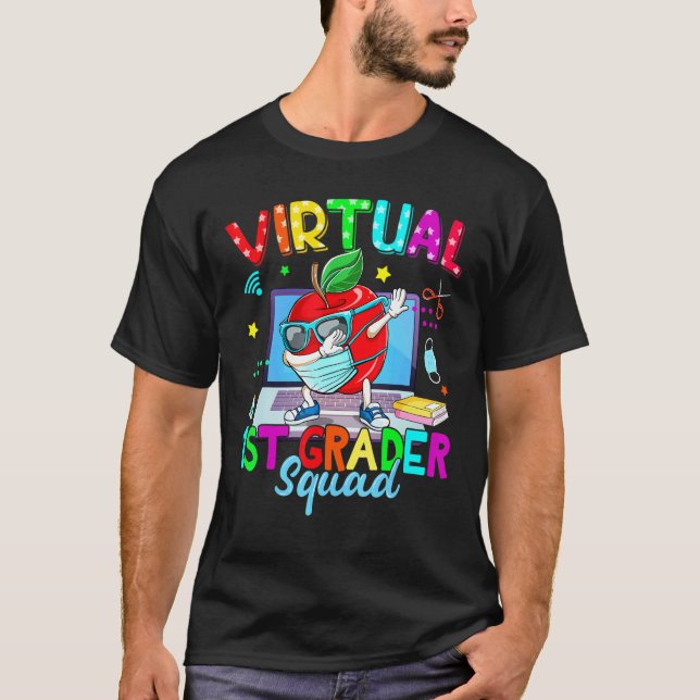 Camiseta Virtual 1st Grade Squad Apple Mask Back To School  (Anverso)