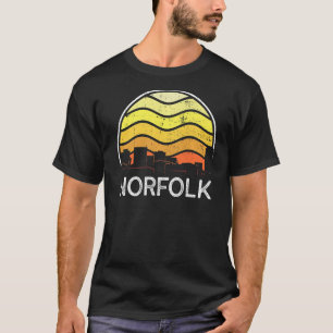 Camiseta Visitantes de Norfolk de Virginia Retro Skyline Vi