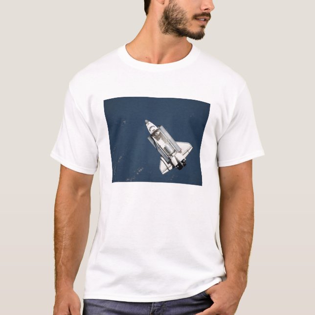 Camiseta Vista aérea del descubrimiento del transbordador e (Anverso)