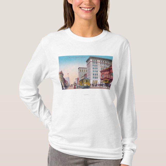 Camiseta Vista de Broadway con la calle CarOakland, CA (Anverso)