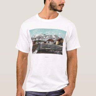 Camiseta Vista de la ciudad y de la montaña después de un