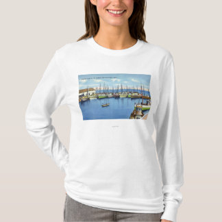 Camiseta Vista de la flota pesquera en el puerto