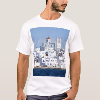 Camiseta Vista de la isla de Naoussa Village Paros