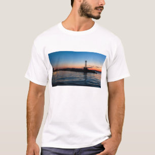 Camiseta Vista de Montevideo en el amanecer, Uruguay