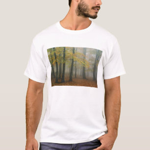 Camiseta Vista de otoño de un bosque brumoso, Grandfather 3