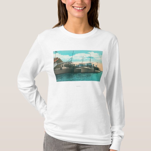 Camiseta Vista de tres destructores del barco de torpedo en (Anverso)