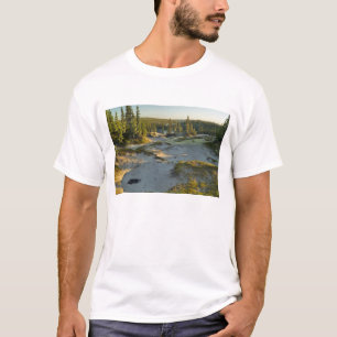 Camiseta Vista de un lago y las colinas de arena circundant