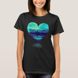 Camiseta Vista Del Corazón Azul Del Paisaje Con Árboles Y N