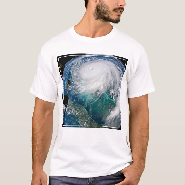 Camiseta Vista Del Huracán Dorian. (Anverso)