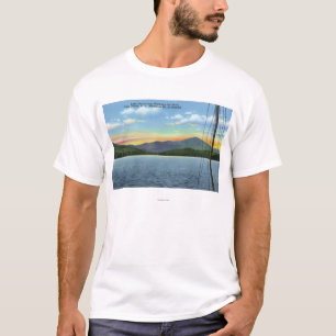 Camiseta Vista del lago del muelle del mesón de Whiteface